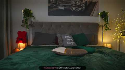 Media: lorettelorenaa Chaturbate 2025-08-06 01:25:00