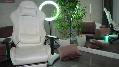 Media: alexxiskye Chaturbate 2025-08-07 13:04:00