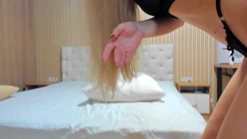 mila_polly_and_forester @ chaturbate on 20250807