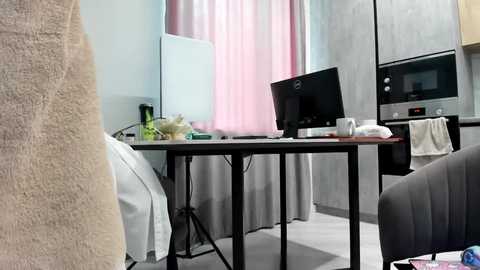 poopl_18 @ chaturbate on 20250807