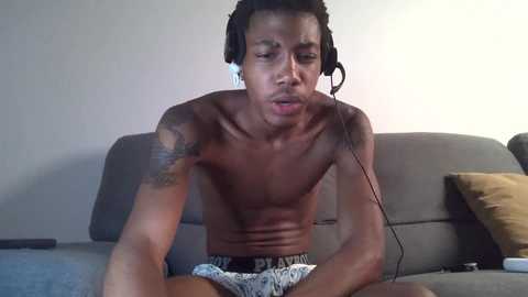 blackbulltitus @ chaturbate on 20250808