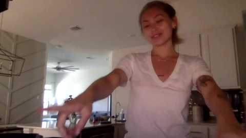 madirose69 @ chaturbate on 20250808