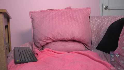 yahaira_26 @ chaturbate on 20250808