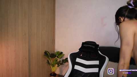 abril_w18 @ chaturbate on 20250809