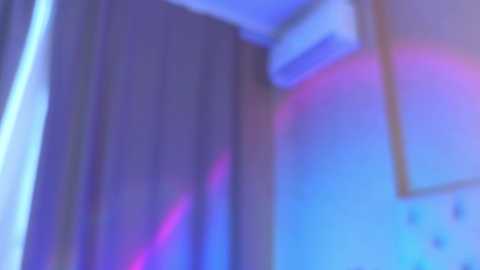 Media: ellarabbit Chaturbate 2025-08-09 13:09:00