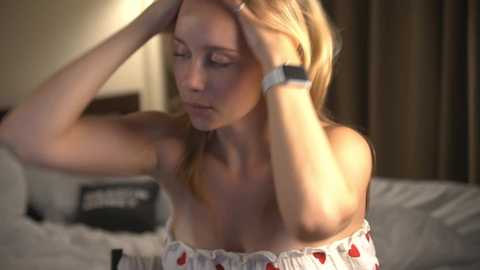 Media: 2girls_1dream Chaturbate 2025-08-11 18:01:00