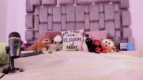 camila_matinez_ @ chaturbate on 20250811