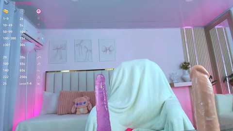 Media: cristal_bunny Chaturbate 2025-08-11 03:54:00
