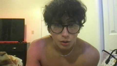 hyunluv @ chaturbate on 20250811