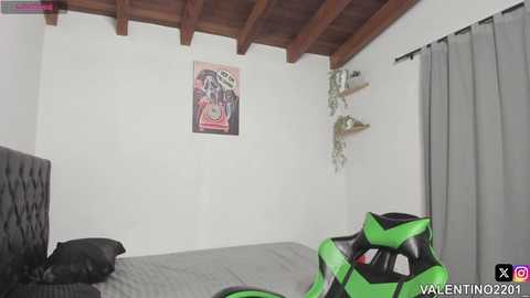 valentino2201 @ chaturbate on 20250811