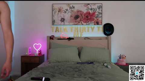 ari_lovexo @ chaturbate on 20250812