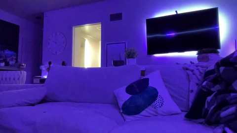 bambifarrina @ chaturbate on 20250812