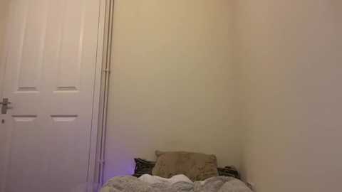 lizzyylovesick @ chaturbate on 20250812
