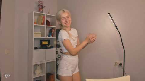 feveraura @ chaturbate on 20250814