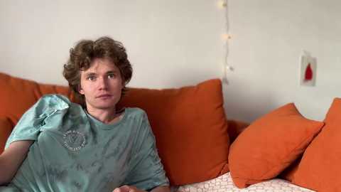 Media: di_n_alex Chaturbate 2025-08-16 14:31:00