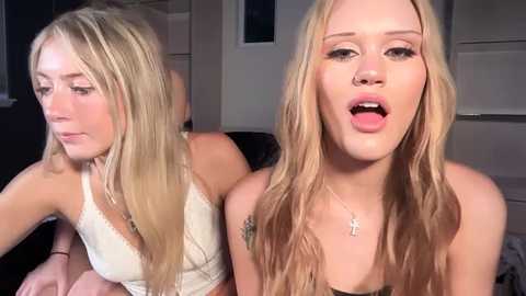 lara2fox @ chaturbate on 20250816
