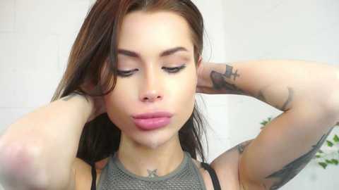 Media: sunnyhillss Chaturbate 2025-08-16 10:18:00