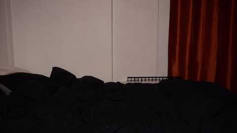 Media: daisyy888 Chaturbate 2025-08-17 06:14:00