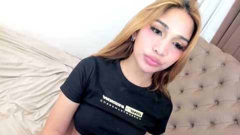 Media: kendall_davies Chaturbate 2025-08-18 03:02:00
