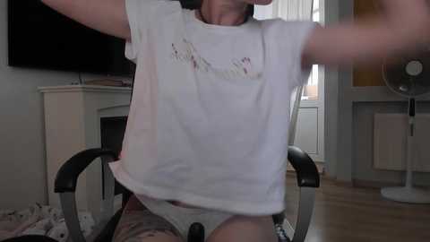 magic_couple13 @ chaturbate on 20250818