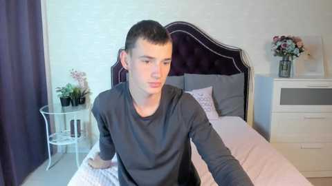 max_foks @ chaturbate on 20250818