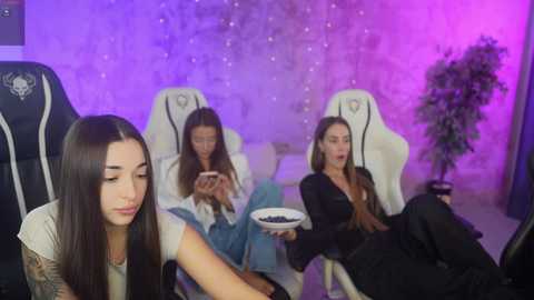 bright_diamonds_054 @ chaturbate on 20250819