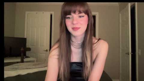 Media: glitterglock Chaturbate 2025-08-19 00:50:00