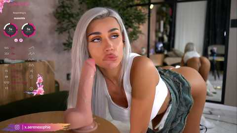 serene_sophiex @ chaturbate on 20250819