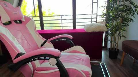 Media: seven_sinsss Chaturbate 2025-08-19 06:24:00