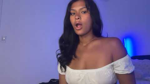 sophieee2 @ chaturbate on 20250819