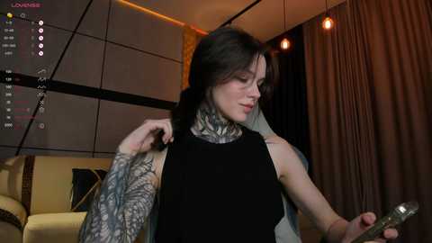Media: uwu_eva Chaturbate 2025-08-19 23:27:00