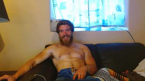 Media: couplaloverz Chaturbate 2025-08-20 14:44:00