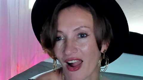 dorothy_meyer @ chaturbate on 20250820