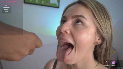 Media: tinacb Chaturbate 2025-08-21 15:44:00