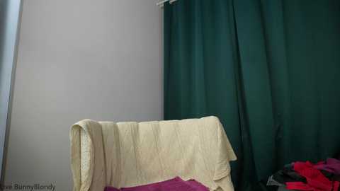 bunnyblondy @ chaturbate on 20250822