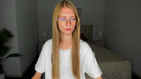 phoebepaw @ chaturbate on 20250822