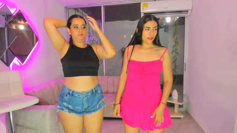 secrethause71605 @ chaturbate on 20250822