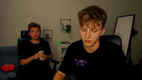 Media: travis_wolf_ Chaturbate 2025-08-22 16:02:00