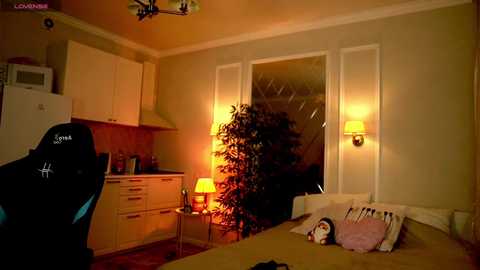 Media: hope_never_dies Chaturbate 2025-08-23 13:24:00