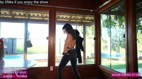 Media: loollypop24 Chaturbate 2025-08-23 19:12:00