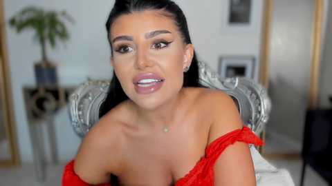 Media: moniqueeass Chaturbate 2025-08-24 21:55:00