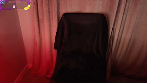 Media: pretty_kitsune Chaturbate 2025-08-24 01:48:00