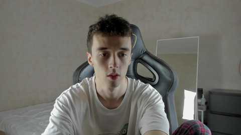Media: mason_warhol Chaturbate 2025-08-25 18:43:00