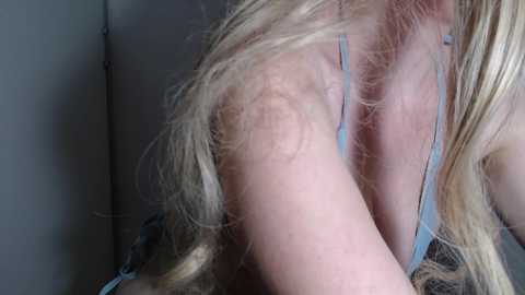 sweat_mia