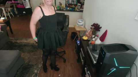 Media: aliceliddell710 Chaturbate 2025-08-26 16:21:00