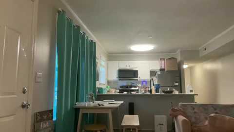 Media: amysmilez Chaturbate 2025-08-27 16:19:00