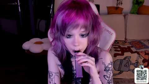 _lollyshy_
