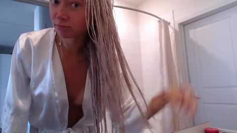 lilyyymonroee @ chaturbate on 20250901