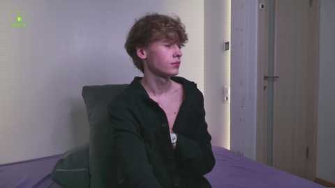 curlytwinkboy