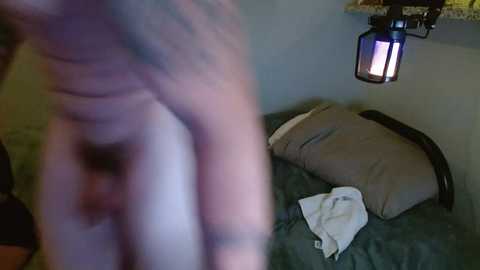 Media: frankoafterdark Chaturbate 2025-09-05 08:27:00